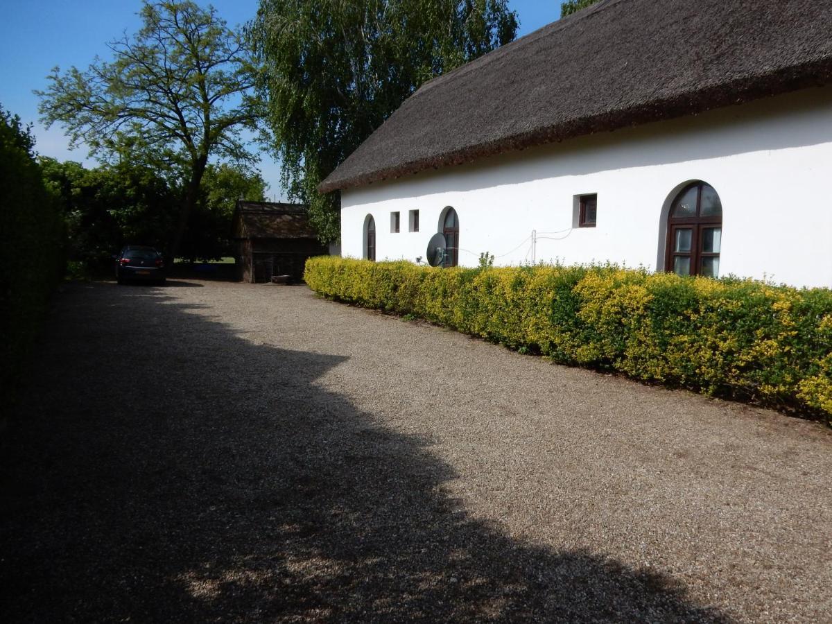 Tiszabábolna Herberg Tisza Bed & Breakfast エクステリア 写真